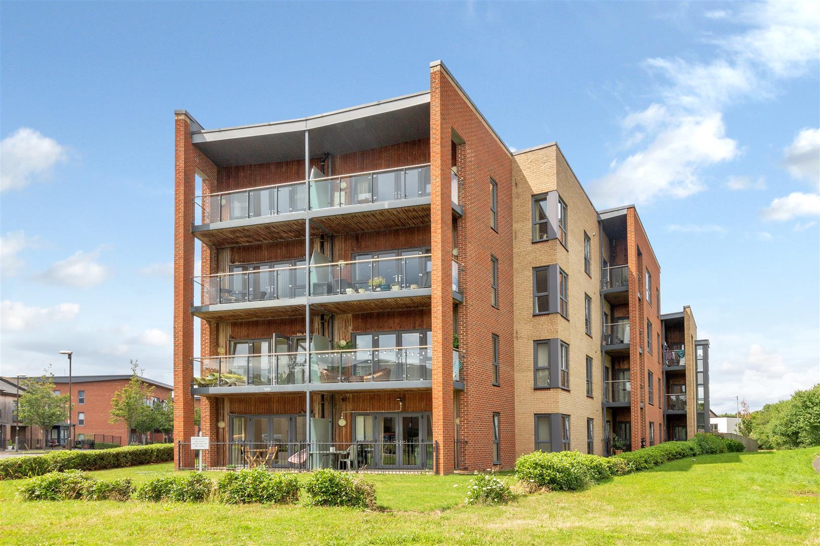 2 bed property in Ada Walk, Milton Keynes